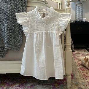 Beautiful white blouse!